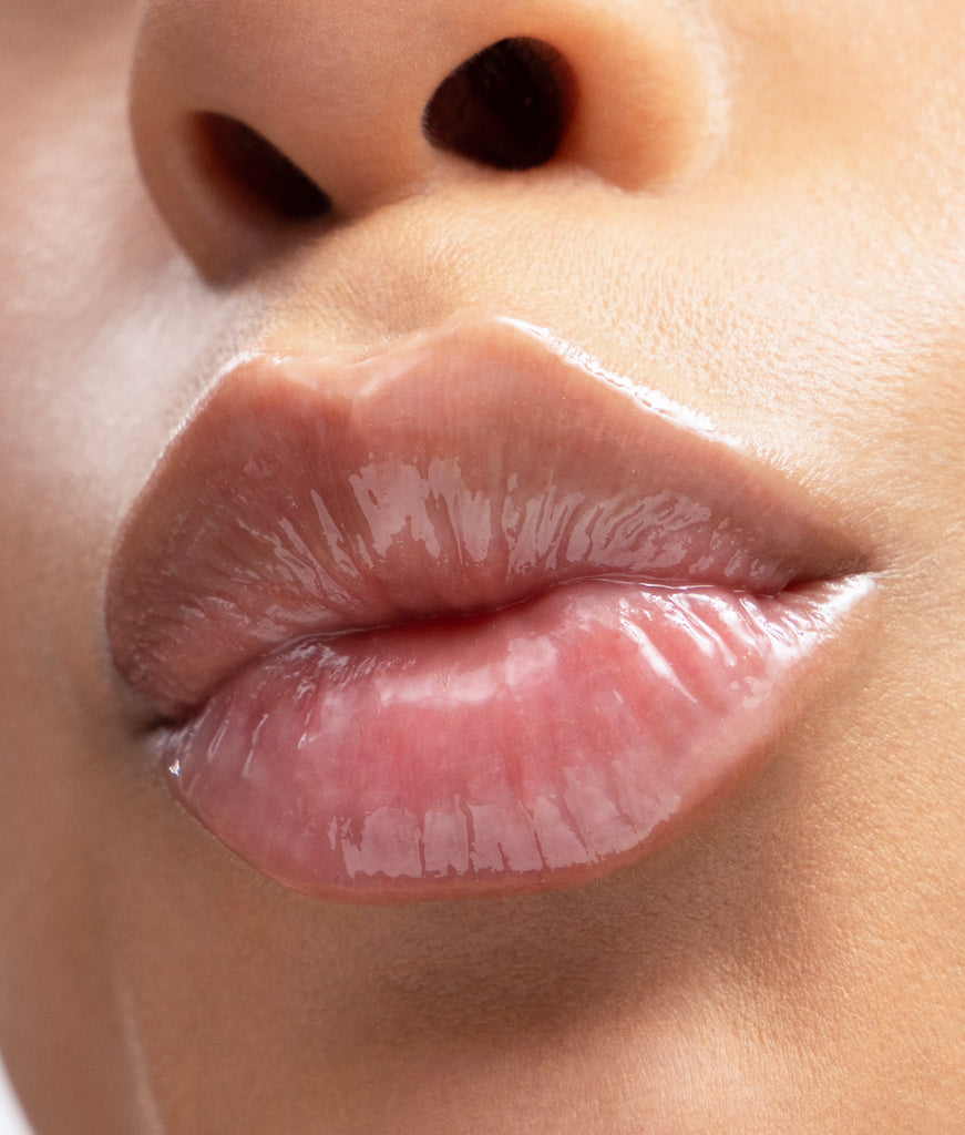 cliomakeup-ultrabalm-balsamo-burro-labbra-nutriente-idratante-rigenerante-ialuronico-jojoba-karite-avocado